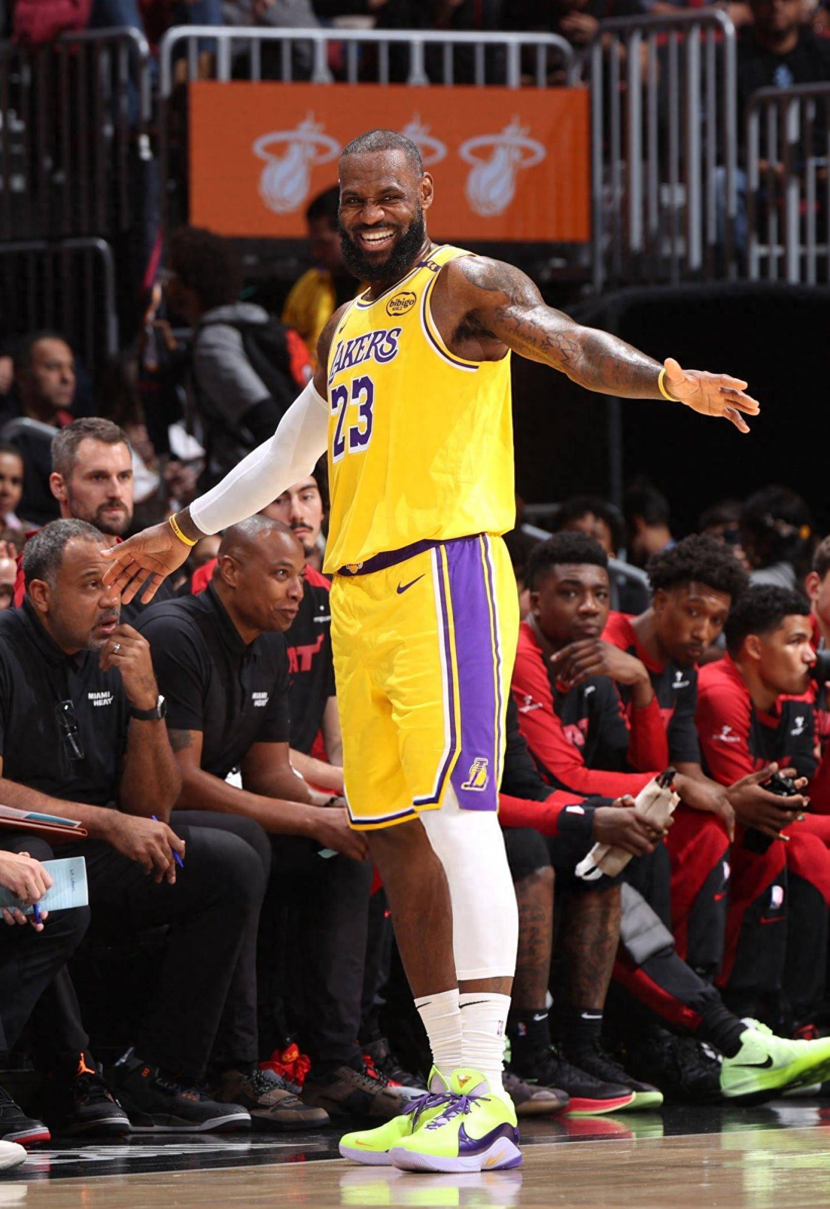 追梦出彩人生 成就体育梦想（奔赴体育梦想 书写精彩人生）