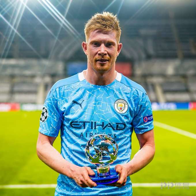 图片报：皇萨仁等豪门都在争夺16岁艾希霍恩，赫塔想和他续约（皇马巴萨拜仁等豪门竞逐16岁新星艾希霍恩，柏林赫塔欲续约留人）