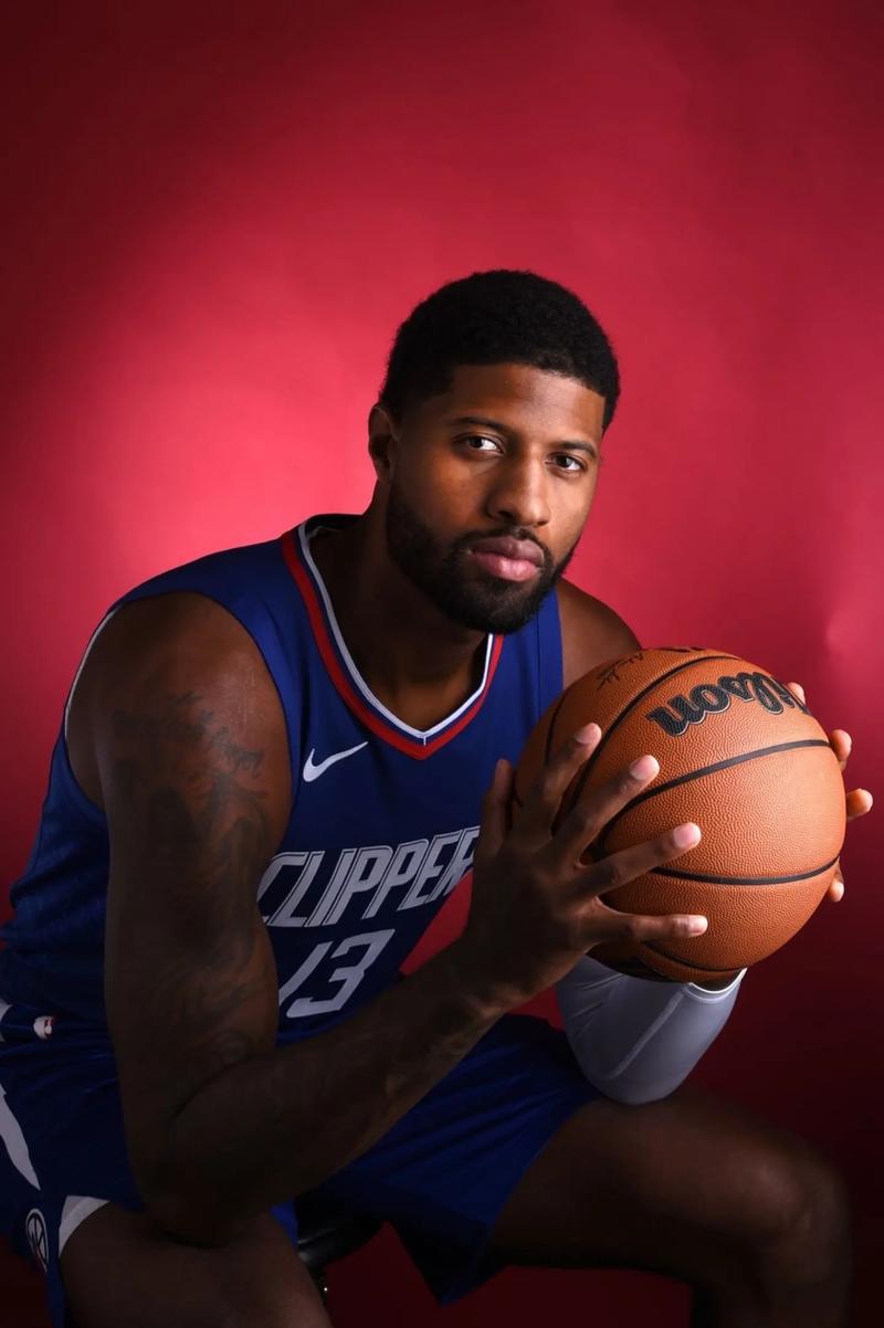 NBA战报：布里奇斯35分，黄蜂118-111加时击败猛龙（NBA速递：布里奇斯砍35分，黄蜂加时118-111力克猛龙）