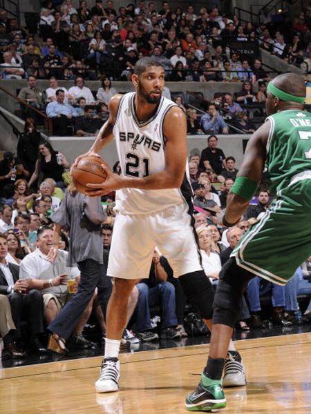 法媒：巴黎FC想签下坎特，他与吉达联合的合同仅剩不到一年（法媒：巴黎FC有意引进坎特，其与吉达联合合同剩余不足一年）