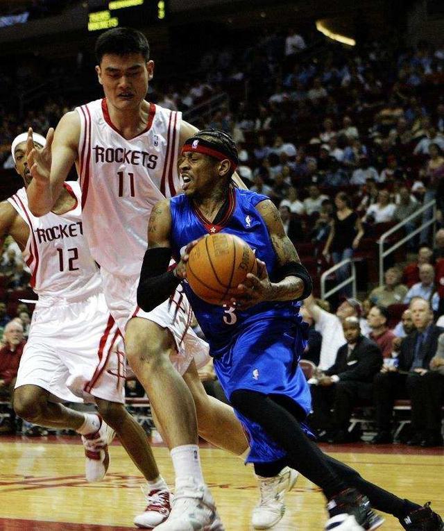 本赛季当艾顿作为最近防守人时，对手命中率下降12.9%（本季艾顿作为最近防守者时，对手命中率被压低12.9%）